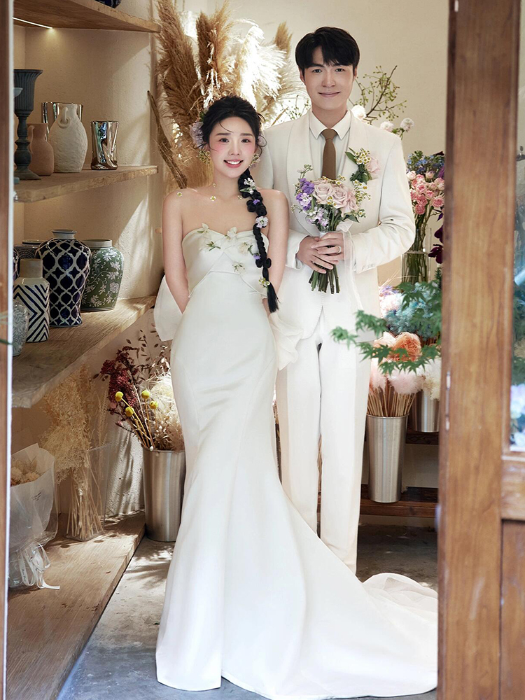 Elegant Satin Wedding Dress Si - Photography Young incelemesi ve fiyatı