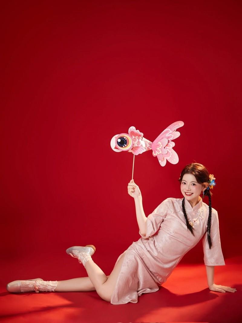 2025 New Vintage Chinese  Stud - Photography Of The Year 2025 incelemesi ve fiyatı