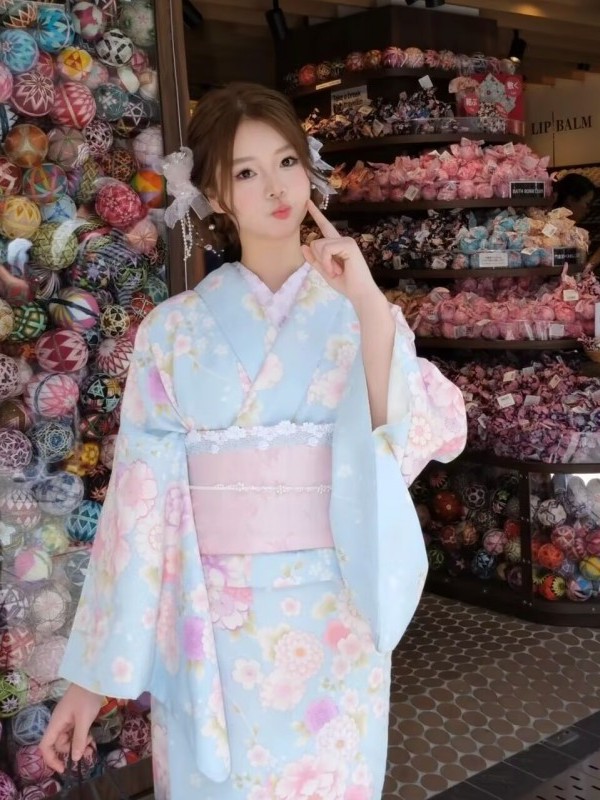 New Vintage Japanese Tradition - Photography Young incelemesi ve fiyatı