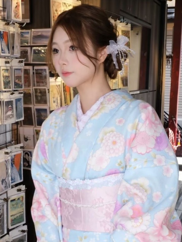 New Vintage Japanese Tradition - Photography Young incelemesi ve fiyatı