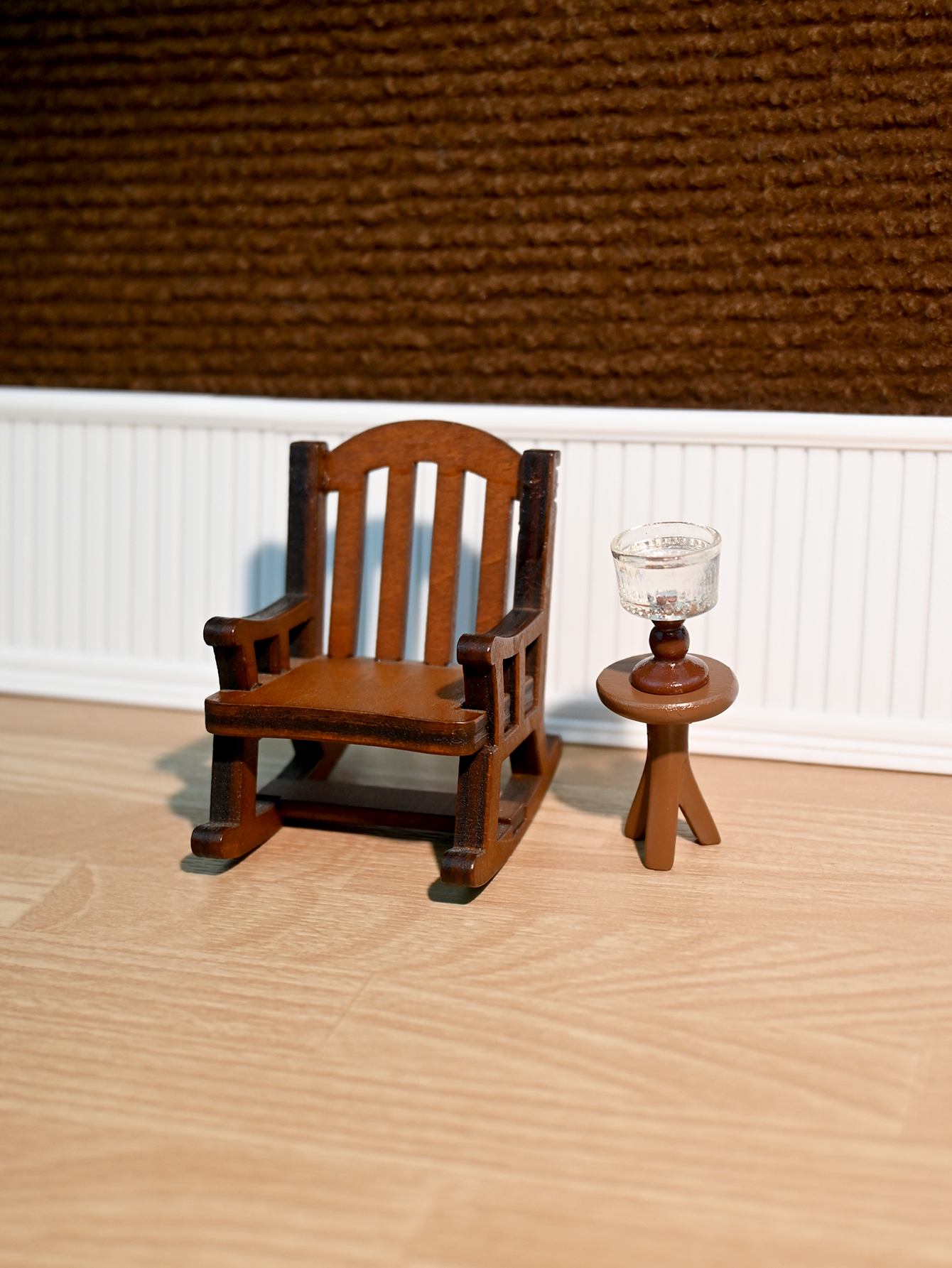 Miniature Rocking Chair, Minia - Photography Desk incelemesi ve fiyatı