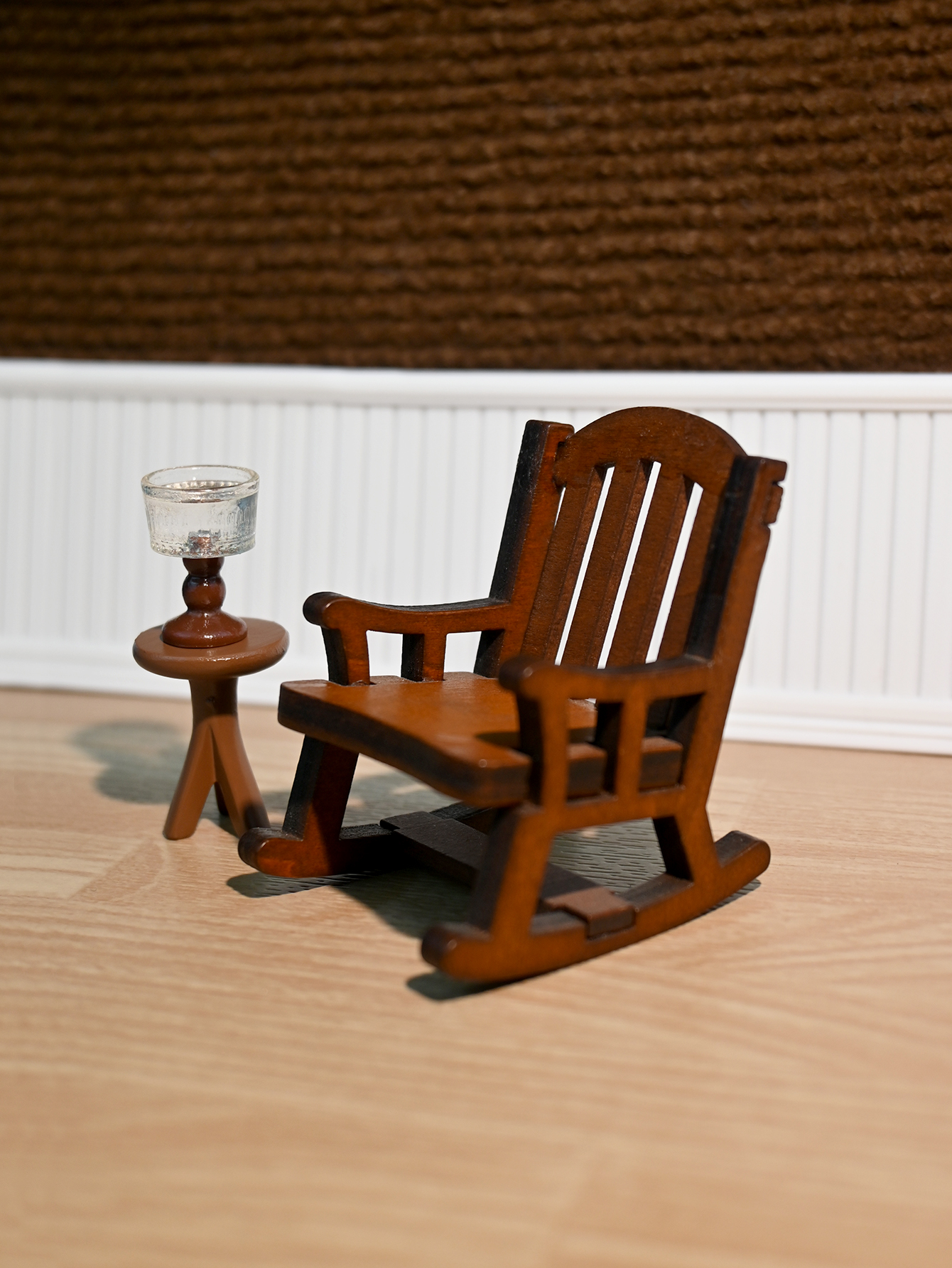 Miniature Rocking Chair, Minia - Photography Desk incelemesi ve fiyatı